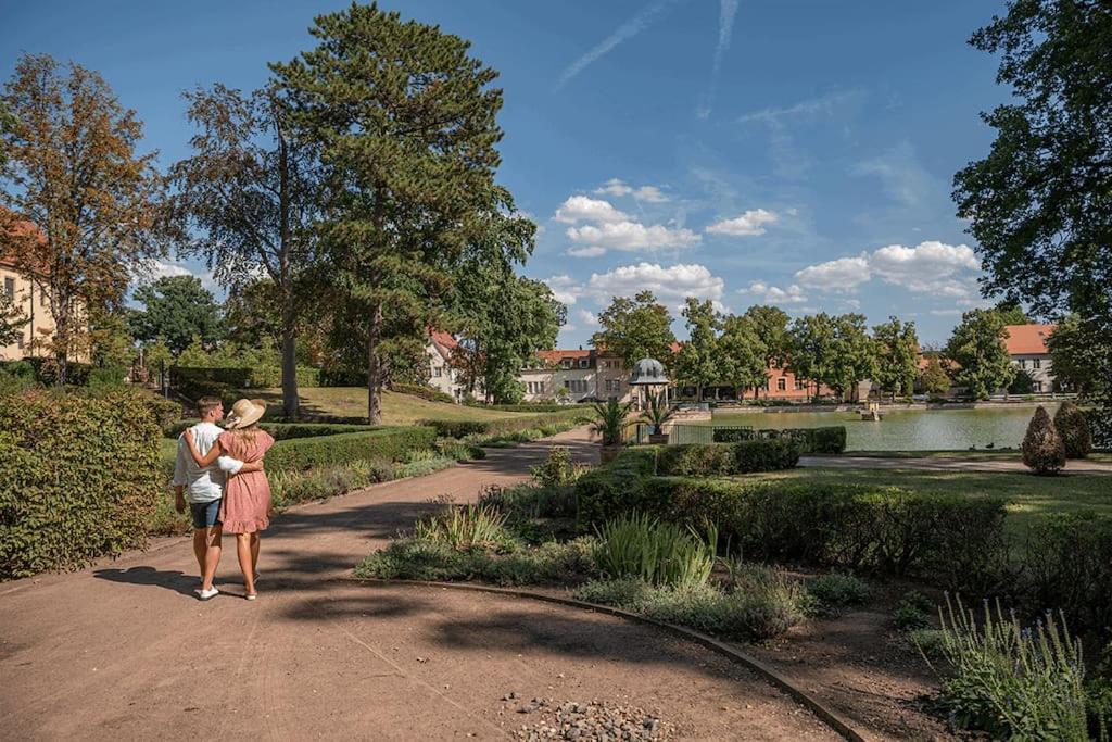Traumhafte Auszeit Apartment Bad Lauchstadt ภายนอก รูปภาพ